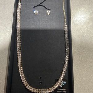 Earring and necklace set ..brand new..never used
